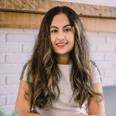 Dhara Singh's headshot